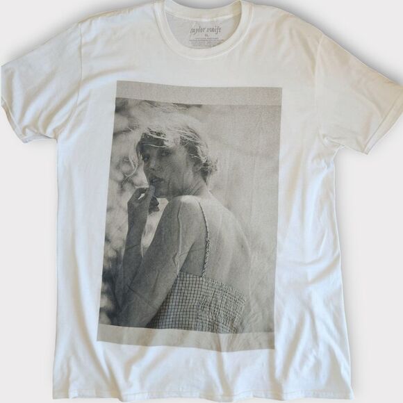 Taylor Swift Folklore Cardigan lyric T-shirt - Picture 1 of 6